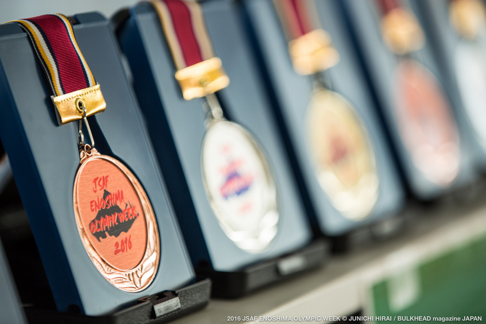 884234_dc2d58510cb94e9a856400565698d84fmv2